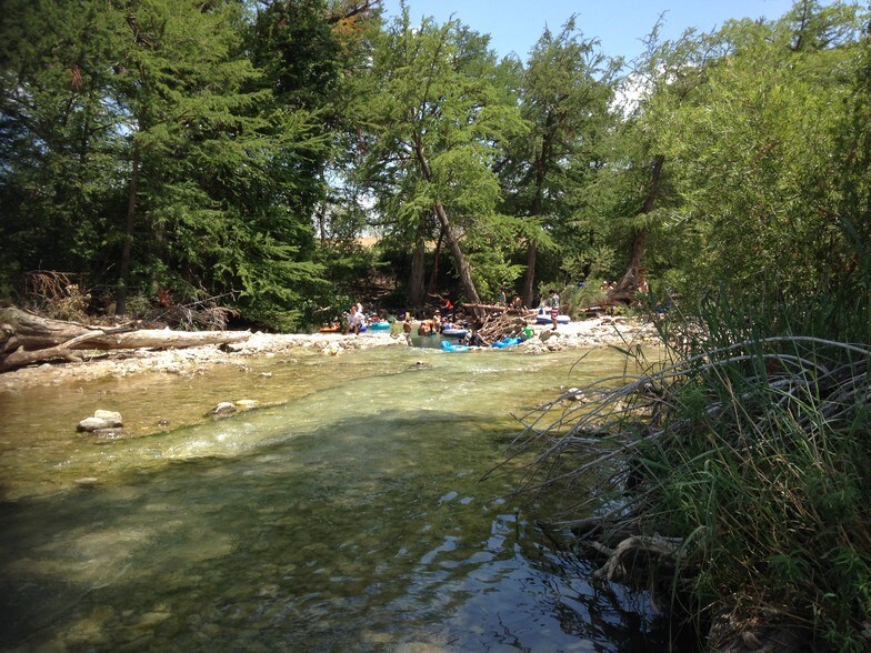 More Photos Of 7070 S US Highway 83, Concan Hotel For Sale