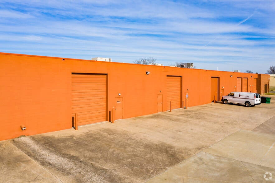 More Photos Of 12101 E 51st St, Tulsa Unknown For Lease