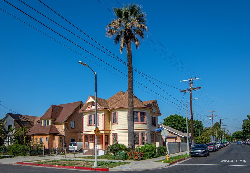 More Photos Of 1703 Toberman St, Los Angeles Apartments For Sale
