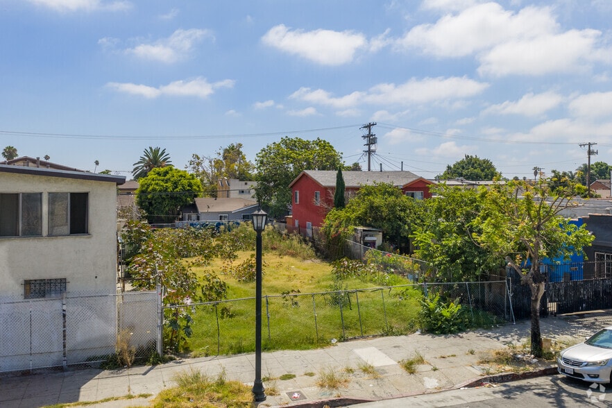More Photos Of 8304 S Broadway, Los Angeles Land For Sale
