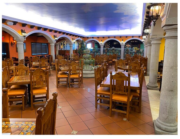 More Photos Of 12030 Murphy Rd, Houston Restaurant For Sale