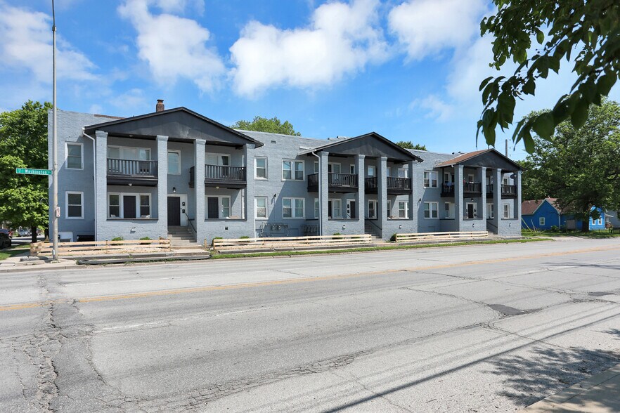 More Photos Of 1918 W Washington St, Indianapolis Apartments For Sale
