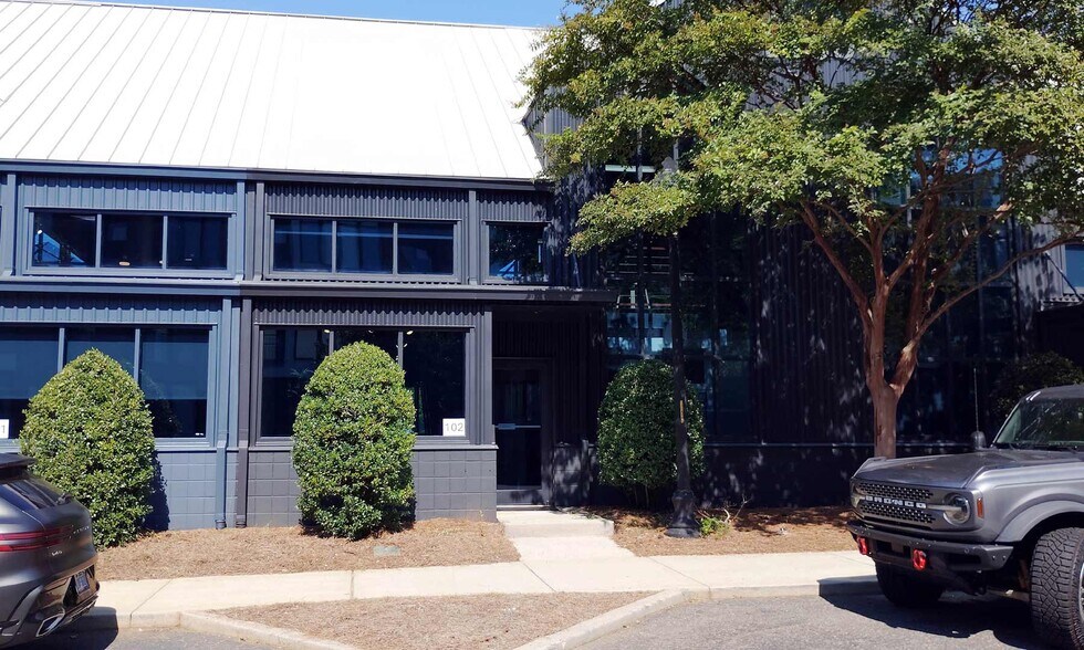 More Photos Of 1900 Abbott St, Charlotte Loft Creative Space For Sale