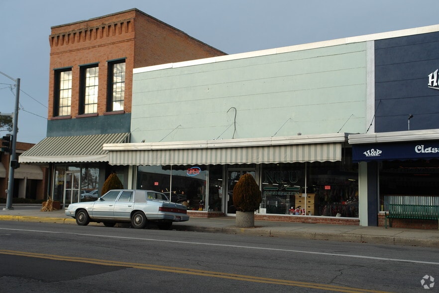 More Photos Of 102 E Main St, Emmett Storefront Retail Office For Sale