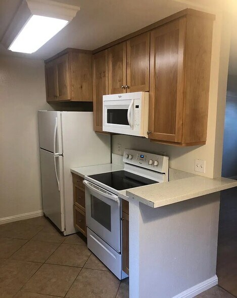 More Photos Of 4435 Estrella Ave, San Diego Apartments For Sale