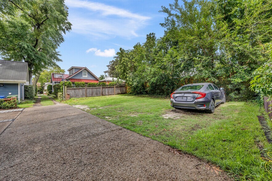 More Photos Of 412 S 3rd St, Wilmington Hospitality For Sale