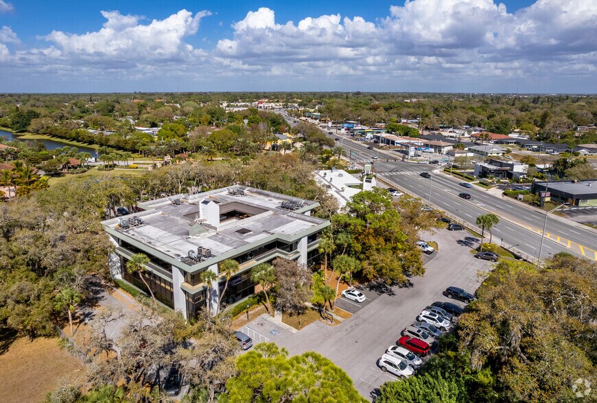 More Photos Of 2477 Stickney Point Rd, Sarasota Office For Sale