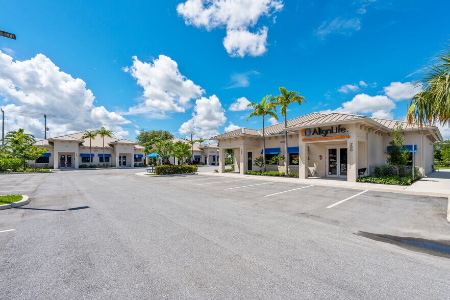 More Photos Of 8475 Lake Worth Rd, Lake Worth Medical For Sale