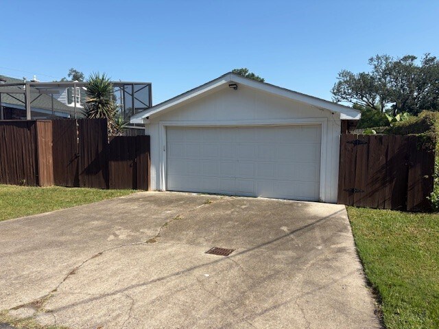 More Photos Of 1204 Williams Blvd, Kenner Office For Sale