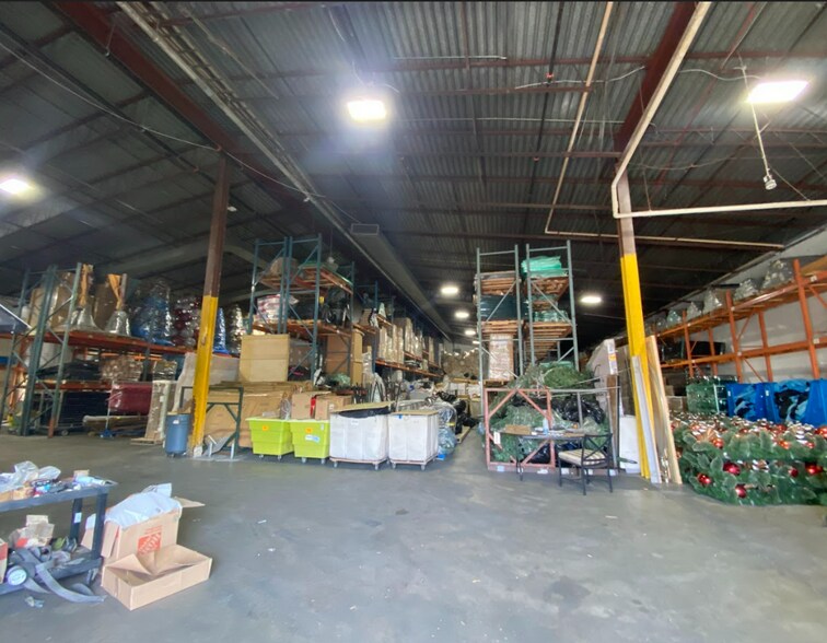 More Photos Of 15101 Buck Ln, Upper Marlboro Warehouse For Lease