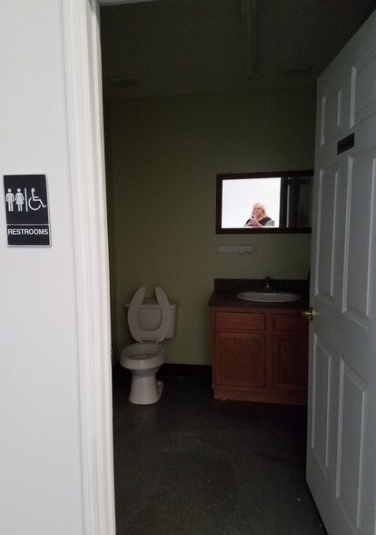 More Photos Of 1424 Hamlin Ave, Saint Cloud Unknown For Lease