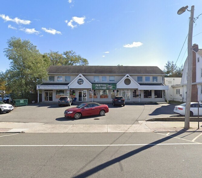 More Photos Of 118 Broadway, Lynbrook Storefront Retail Office For Lease