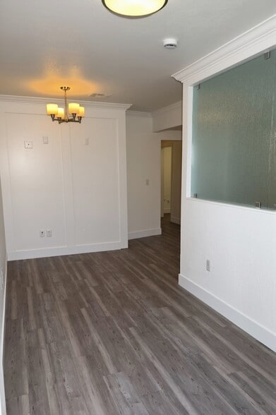 More Photos Of 31542 Coast Hwy, Laguna Beach Storefront Retail Office For Lease