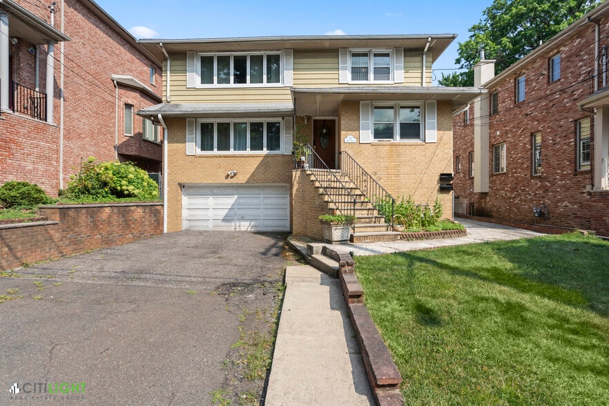 Primary Photo Of 312 6th St, Palisades Park Multifamily For Sale