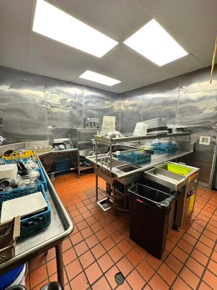 More Photos Of 9604 Ralston Rd, Arvada Restaurant For Sale