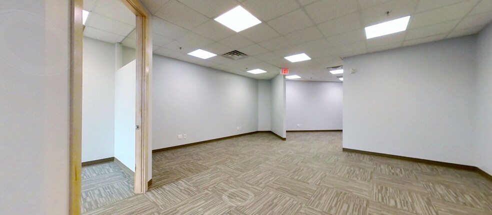 More Photos Of 2505 17th Ave SW, Calgary Apartments For Sale