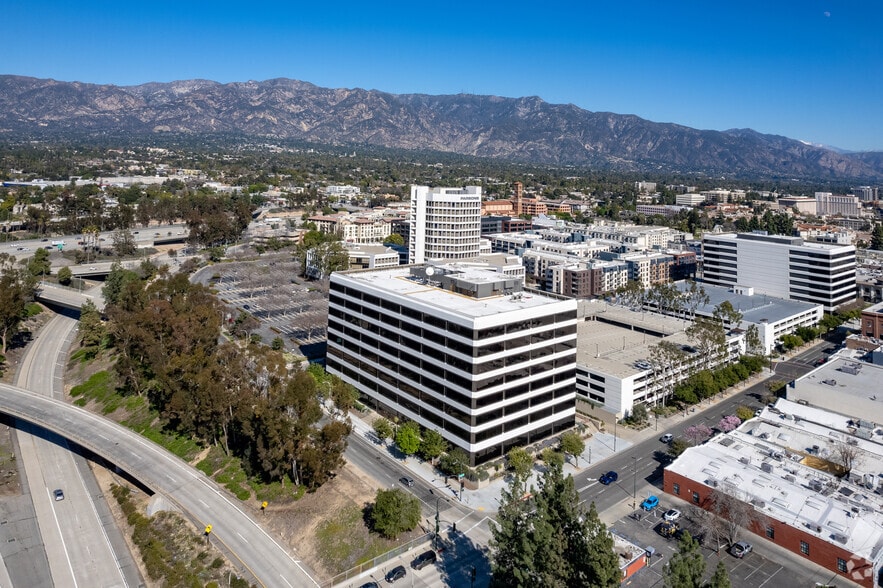 More Photos Of 74 N Pasadena Ave, Pasadena Office For Lease