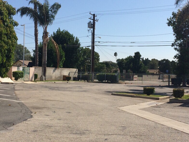 More Photos Of 12335 Denholm Dr, El Monte Warehouse For Lease