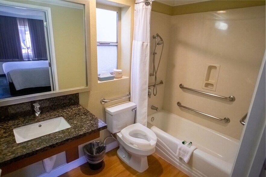 More Photos Of 1895 Monterey St, San Luis Obispo Hospitality For Sale