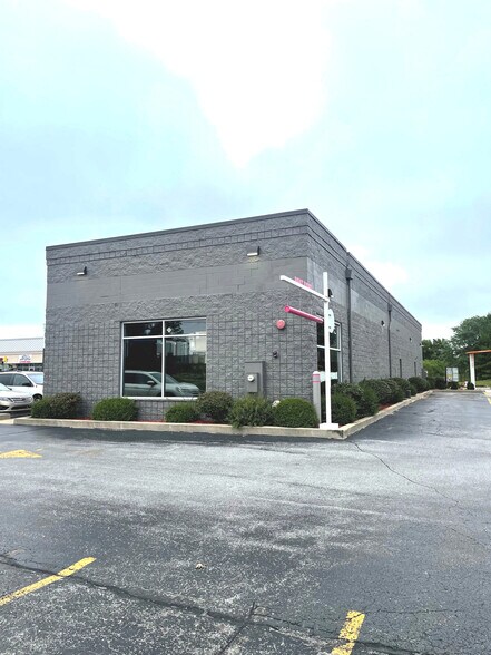 More Photos Of 9500-9502 179th St, Tinley Park Freestanding For Lease