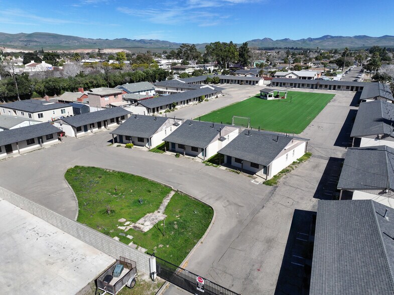 More Photos Of 1324 Broadway, Santa Maria Dormitory For Lease