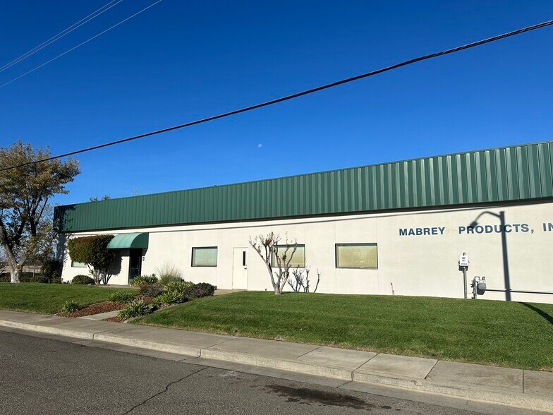 More Photos Of 200 Ryan Ave, Chico Manufacturing For Sale
