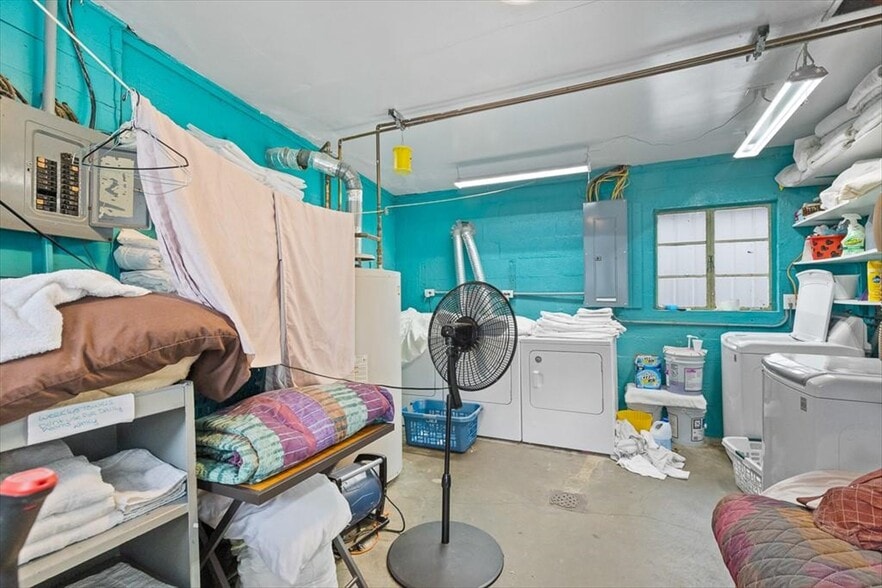 More Photos Of 3107 W Lake Rd, Erie Hotel For Sale