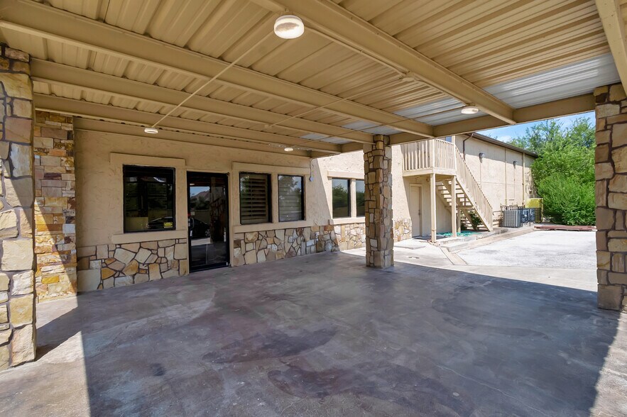 More Photos Of 7716 Davis Blvd, North Richland Hills Storefront For Lease