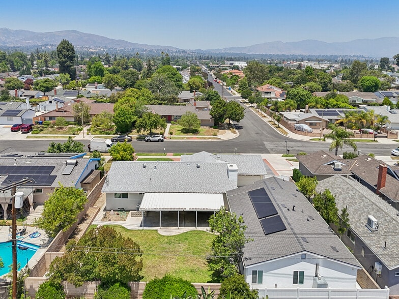 More Photos Of 17148 Stare St, Northridge Apartments For Sale