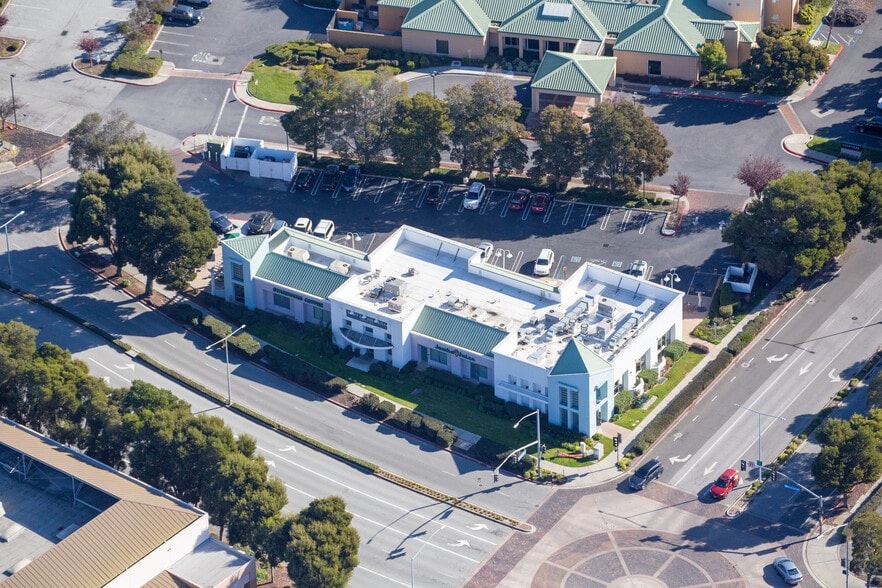 More Photos Of 1000 Metro Center Blvd, Foster City Unknown For Lease