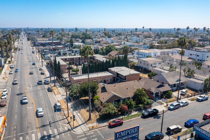 More Photos Of , Los Angeles Multifamily For Sale