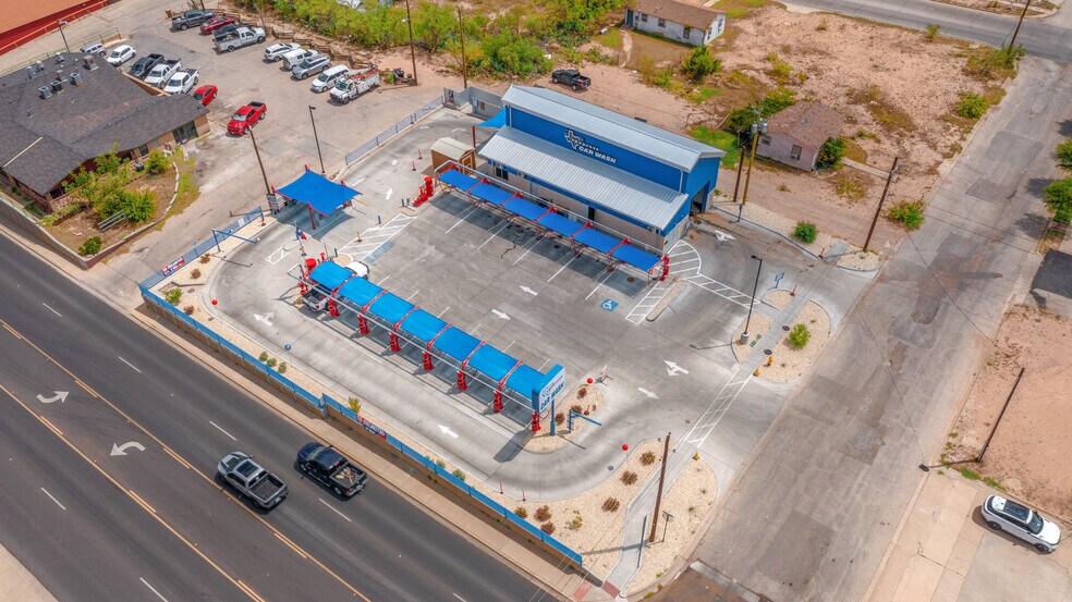 More Photos Of 1209 S Gregg St, Big Spring Carwash For Sale