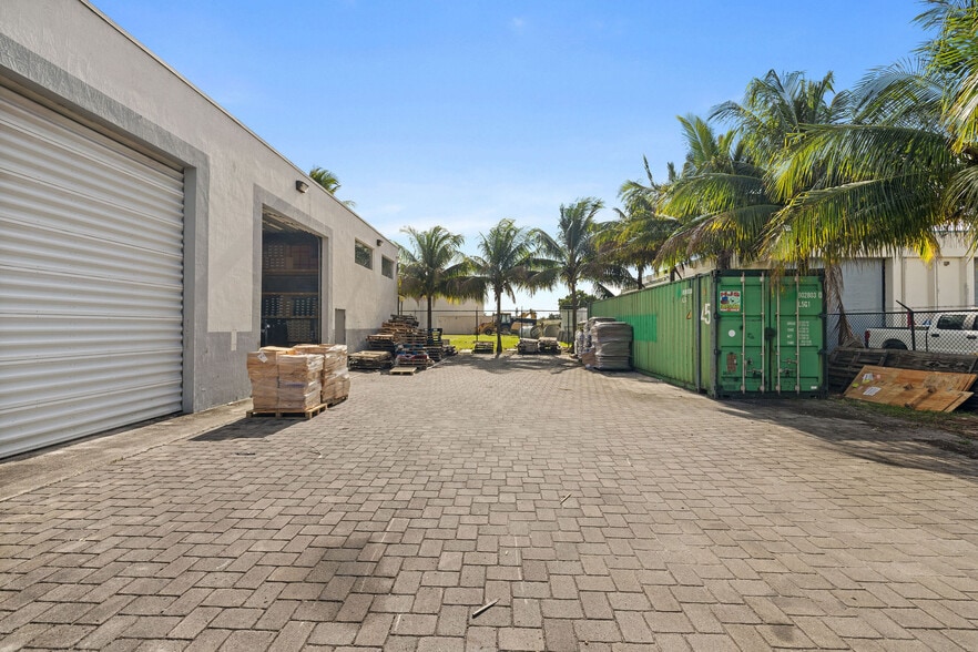 More Photos Of 17890 NW 29th Ct, Miami Gardens Warehouse For Sale