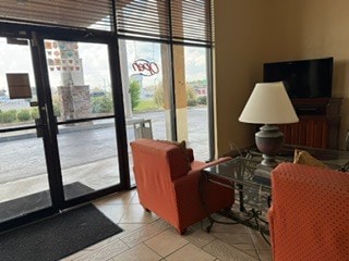 More Photos Of 1616 N Expressway, Griffin Hotel For Sale