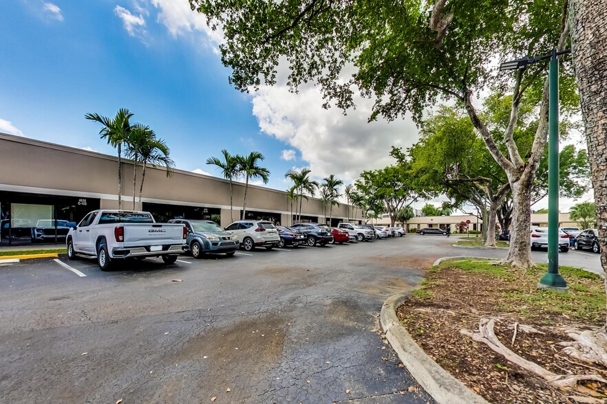 More Photos Of 4850 N State Road 7, Fort Lauderdale Office For Lease