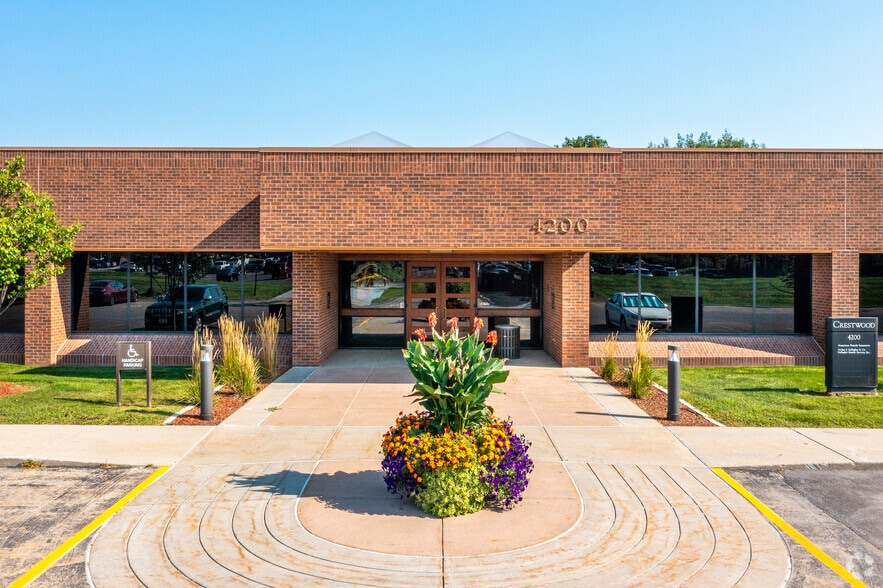 More Photos Of 4200 Corporate Dr, West Des Moines Office For Lease