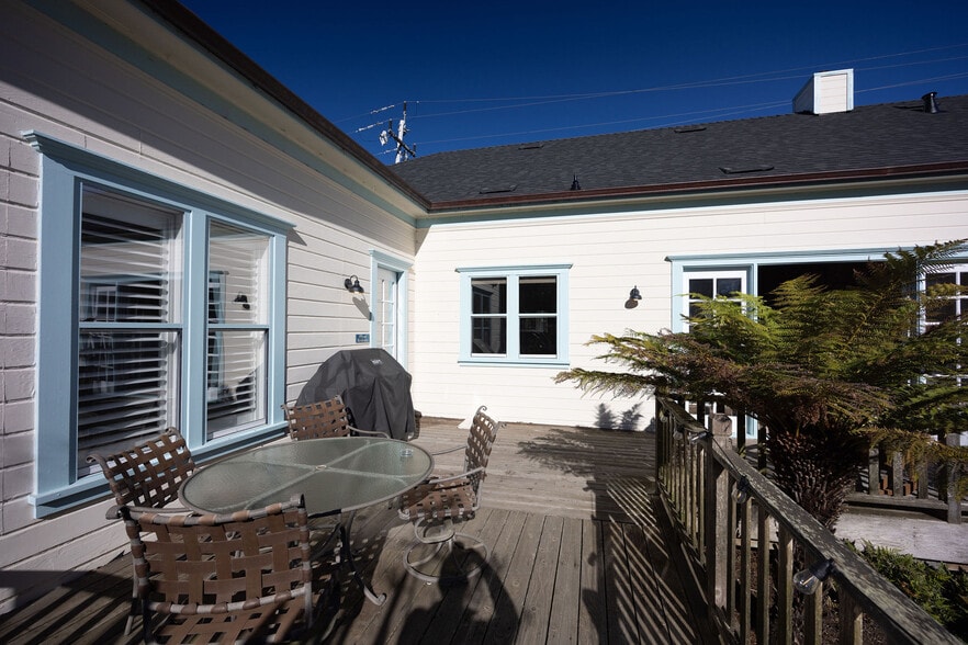 More Photos Of 393 Stage Rd, Pescadero Hospitality For Sale