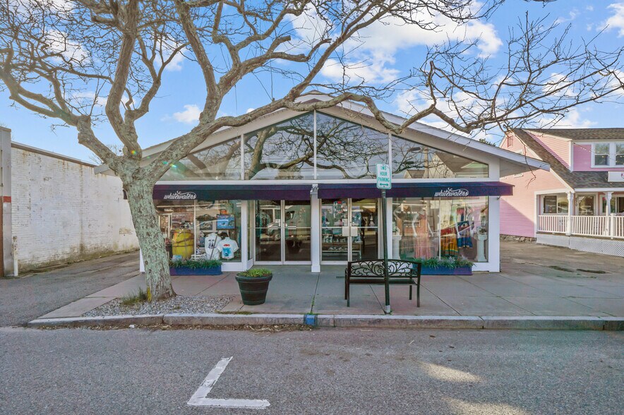 More Photos Of 574 Main St, Hyannis Storefront Retail Residential For Sale