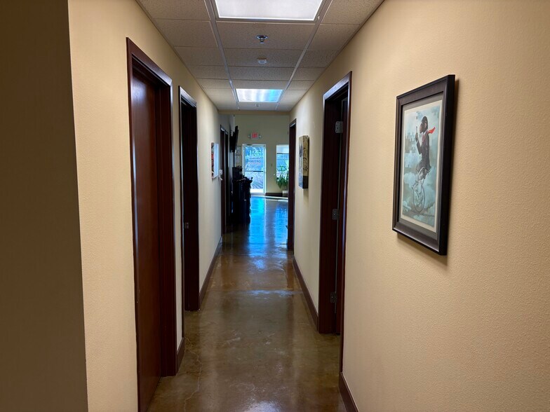 More Photos Of 7250 Red Bug Lake Rd, Oviedo Office For Sale