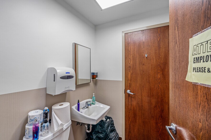 More Photos Of 15239 AL Highway 68, Crossville Medical For Sale