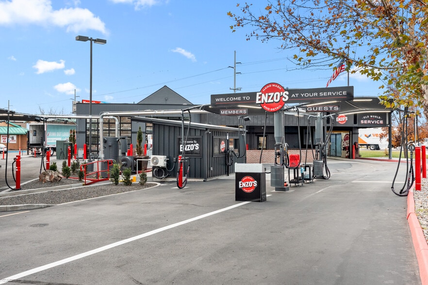 More Photos Of 10592 W State St, Boise Carwash For Sale