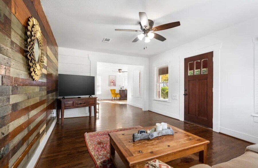 More Photos Of , Fort Worth Specialty For Sale