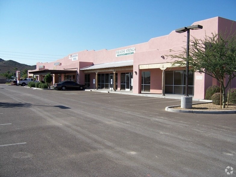 More Photos Of 2534 E Greenway Rd, Phoenix Freestanding For Lease