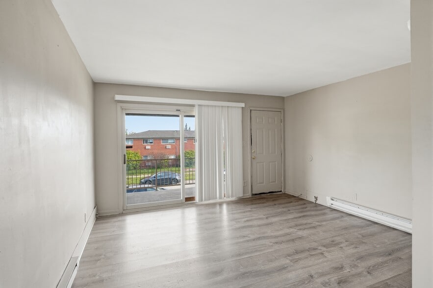 More Photos Of 9439 Chalmers St, Detroit Apartments For Sale