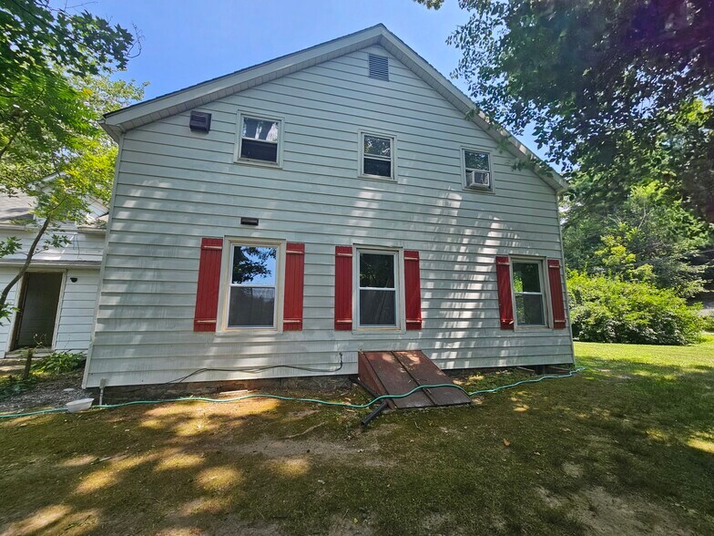 More Photos Of 101 Randall St, Florida Apartments For Sale