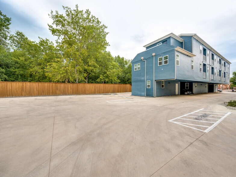 More Photos Of 5317 Reiger Ave, Dallas Apartments For Sale