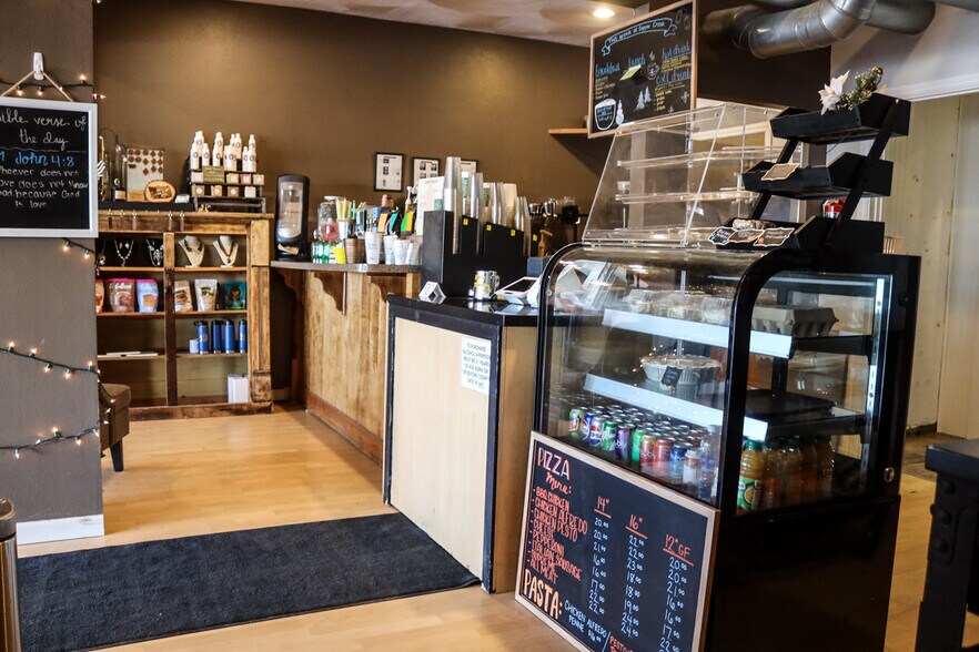 More Photos Of 426 Central Ave, Fairfield Storefront For Sale