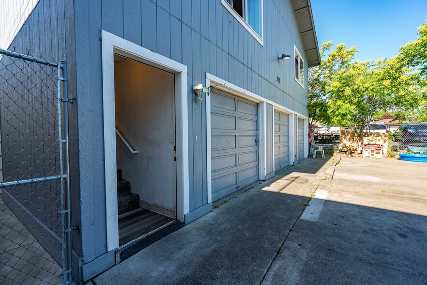 More Photos Of 513 Alice St, Medford Apartments For Sale