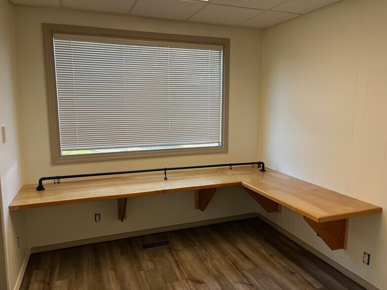 More Photos Of 3104 W Kennewick Ave, Kennewick Office For Lease