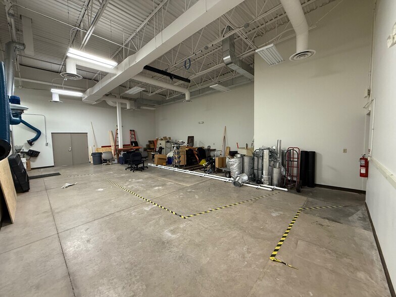 More Photos Of 2777 Prairie Dr, River Falls Office For Sale